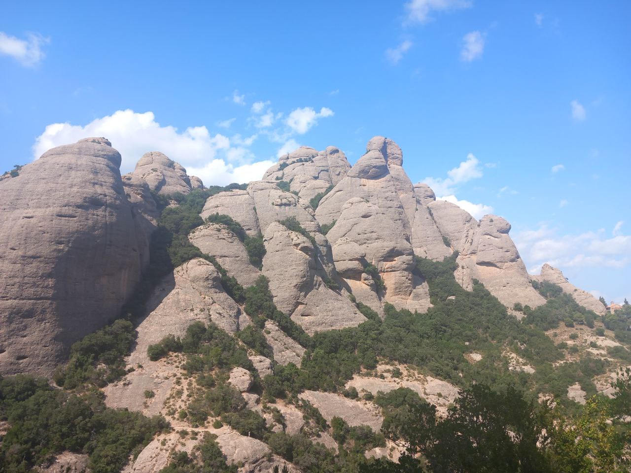 Montserrat, España — Retiro Camino del nuevo Dragón